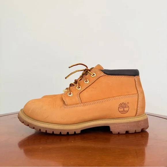 Timberland Women's Nellie Waterproof Nubuck Chukka Boots | US 7.5 - Picture 3 of 8